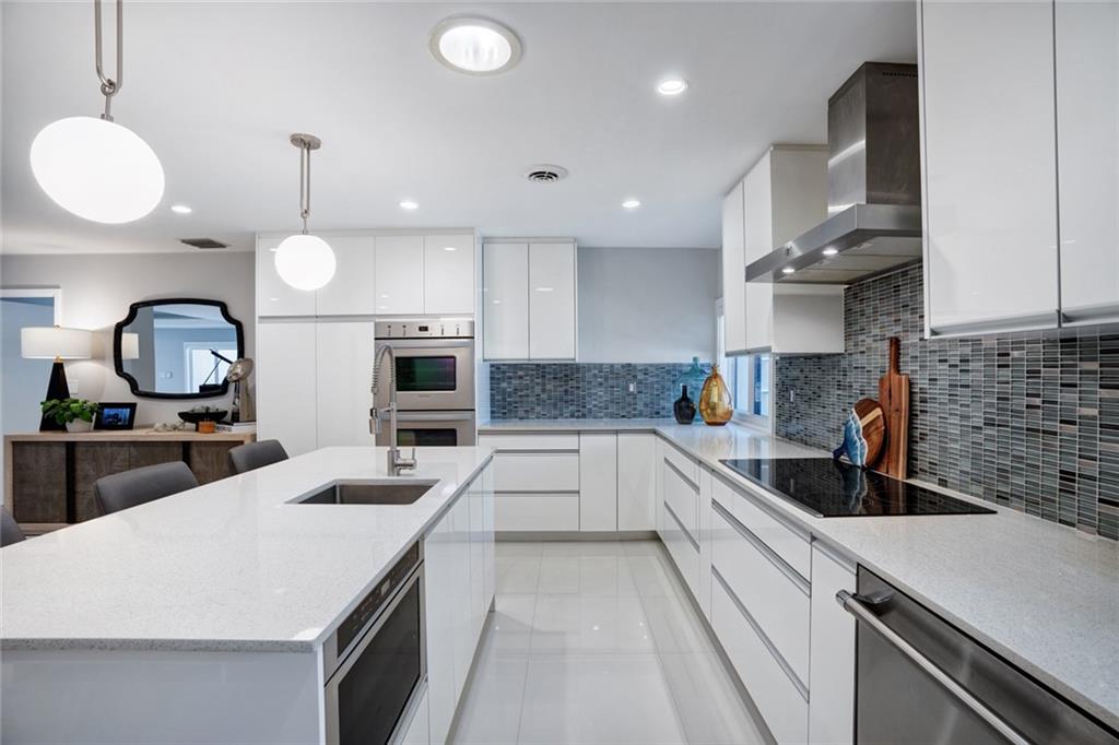 SEA RANCH LAKES - Residential