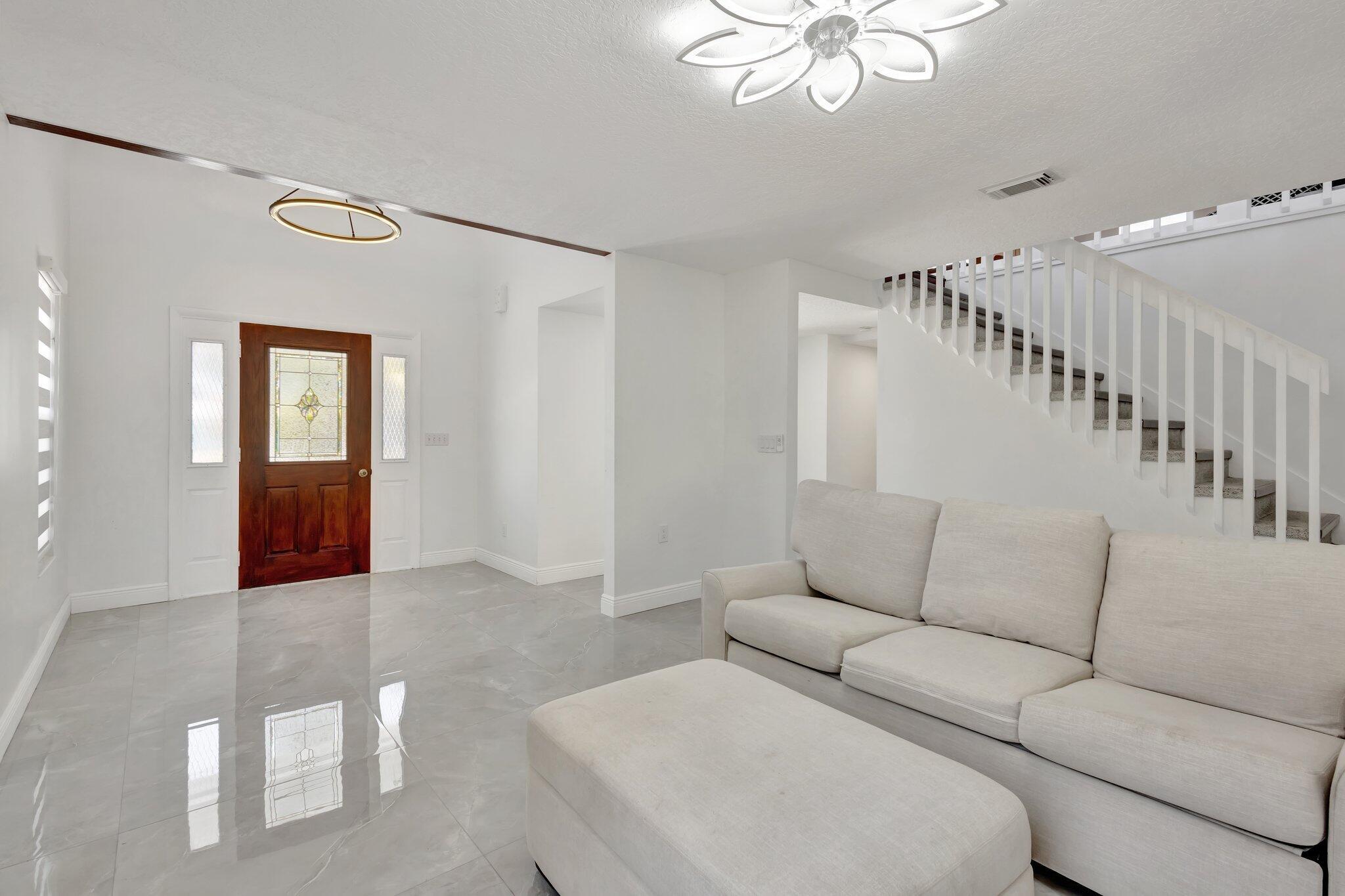 CORAL COVE BEACH SECTION - Residential Lease