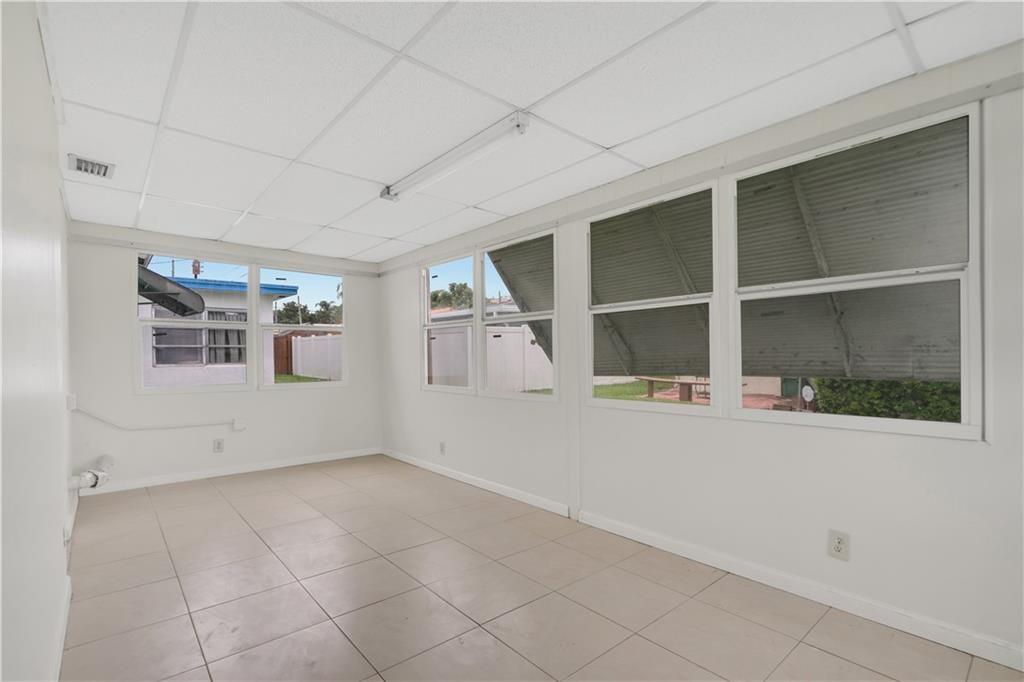 Tamarac Lakes North 61-7 - Residential Lease