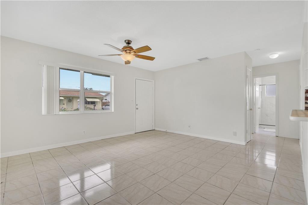 Tamarac Lakes North 61-7 - Residential Lease