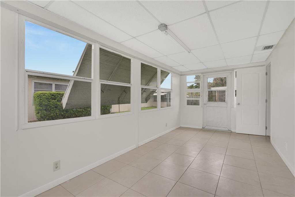 Tamarac Lakes North 61-7 - Residential Lease