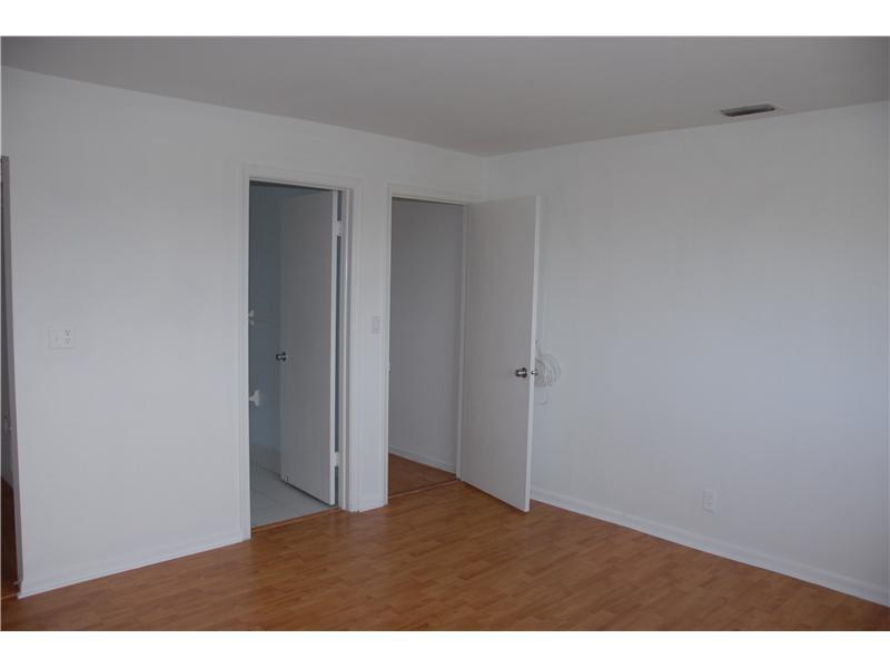 Palm Village Club - Residential