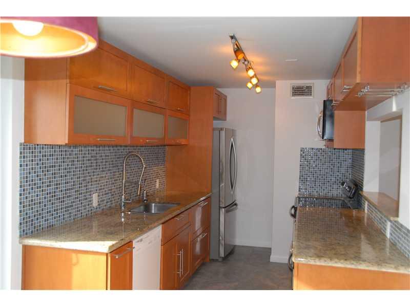 Palm Village Club - Residential