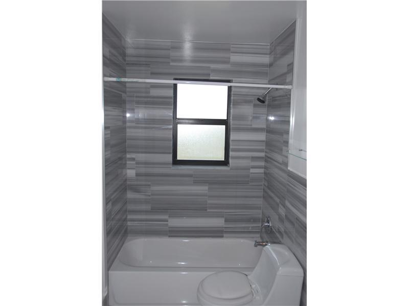 Palm Village Club - Residential