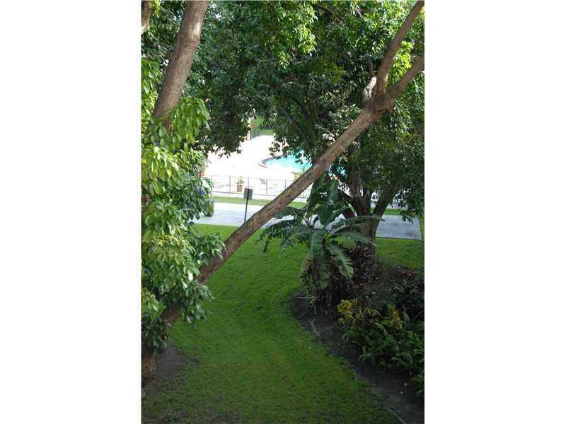 Palm Village Club - Residential