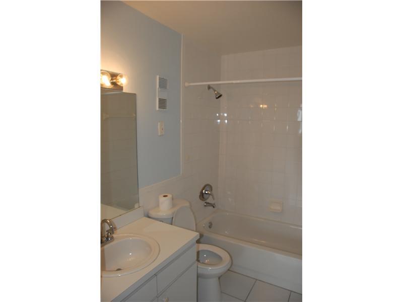 Palm Village Club - Residential