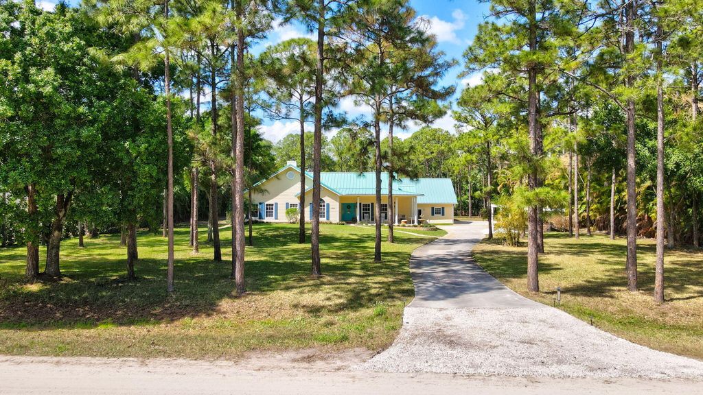 Photo of 17241 N 123rd Ter Terrace N, Jupiter, FL 33478 (MLS # B26003287)