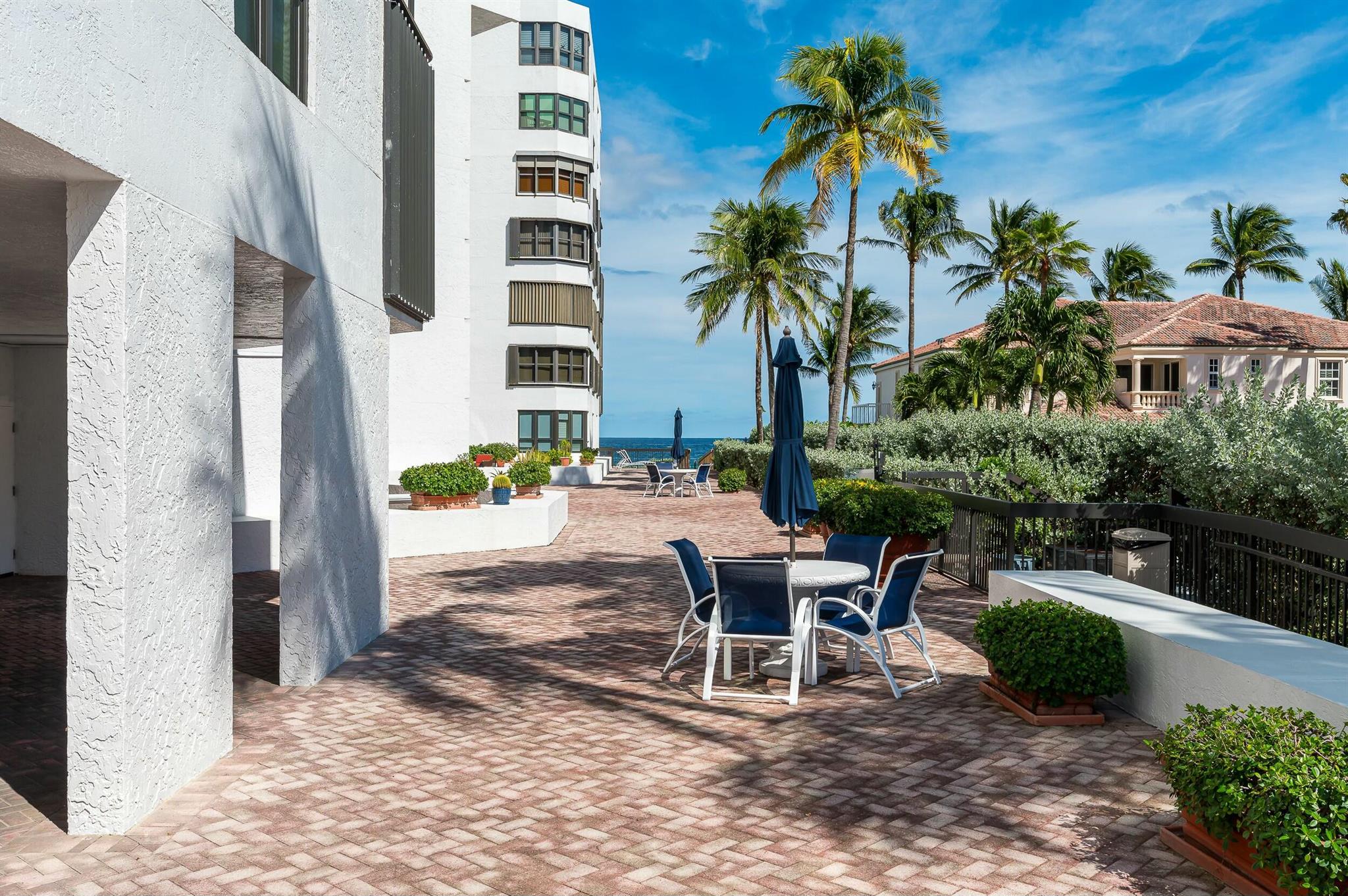 HILLSBORO OCEAN CLUB COND - Residential