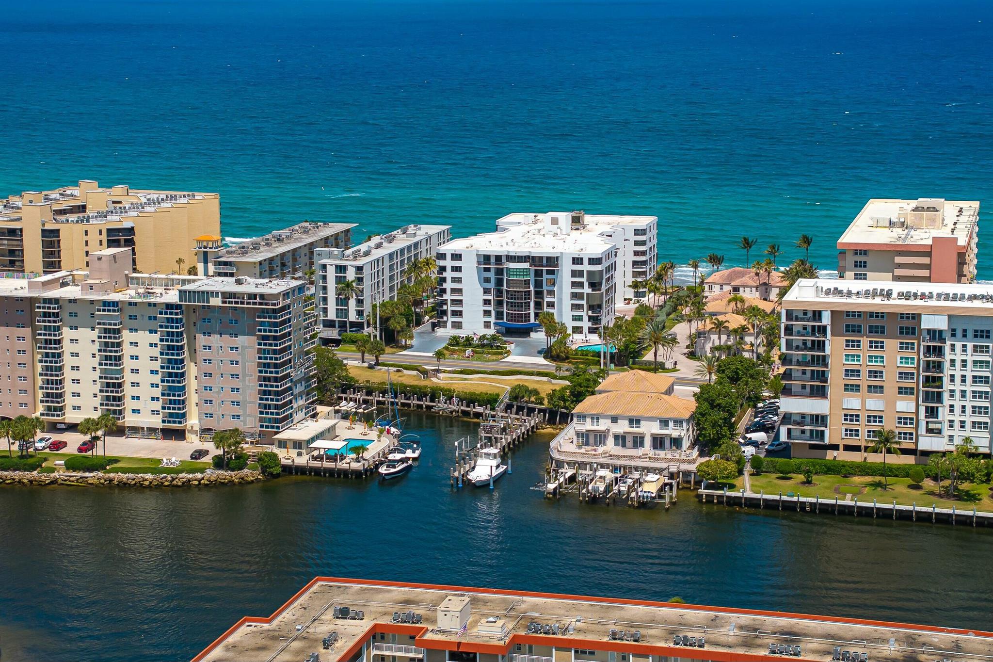 HILLSBORO OCEAN CLUB COND - Residential