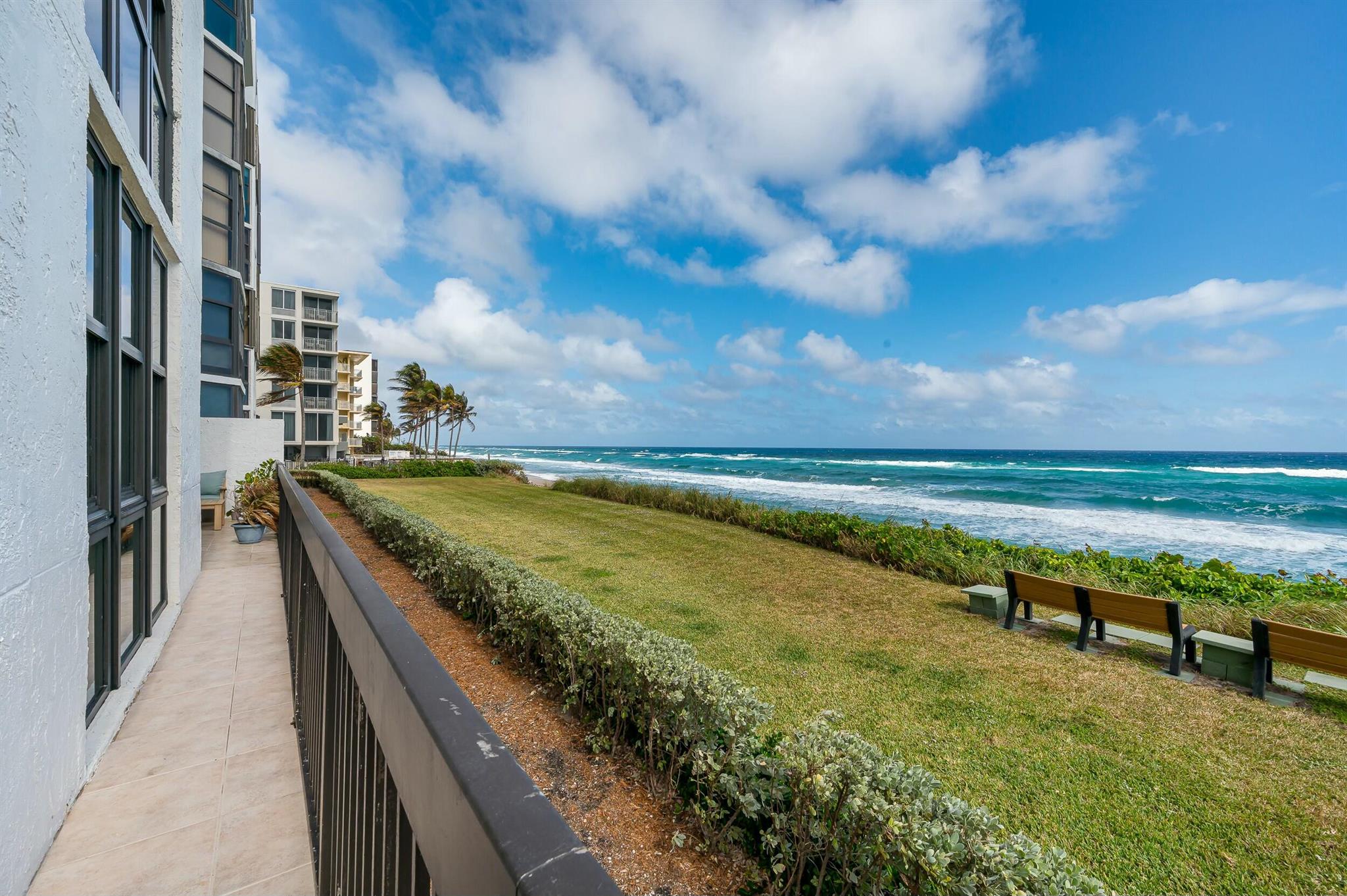 HILLSBORO OCEAN CLUB COND - Residential