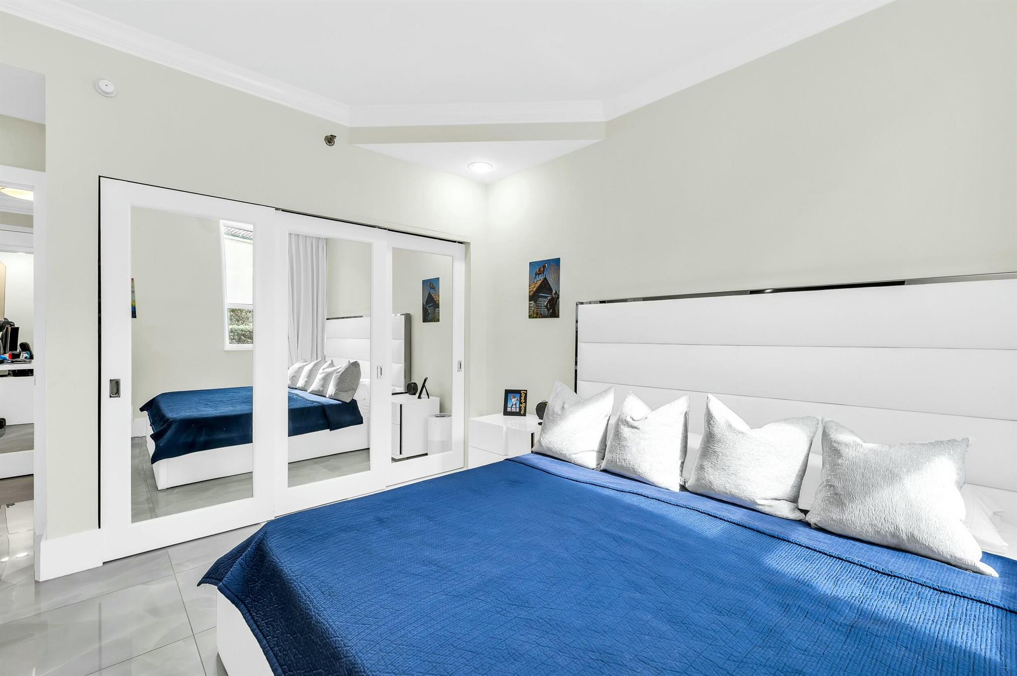 HILLSBORO OCEAN CLUB COND - Residential
