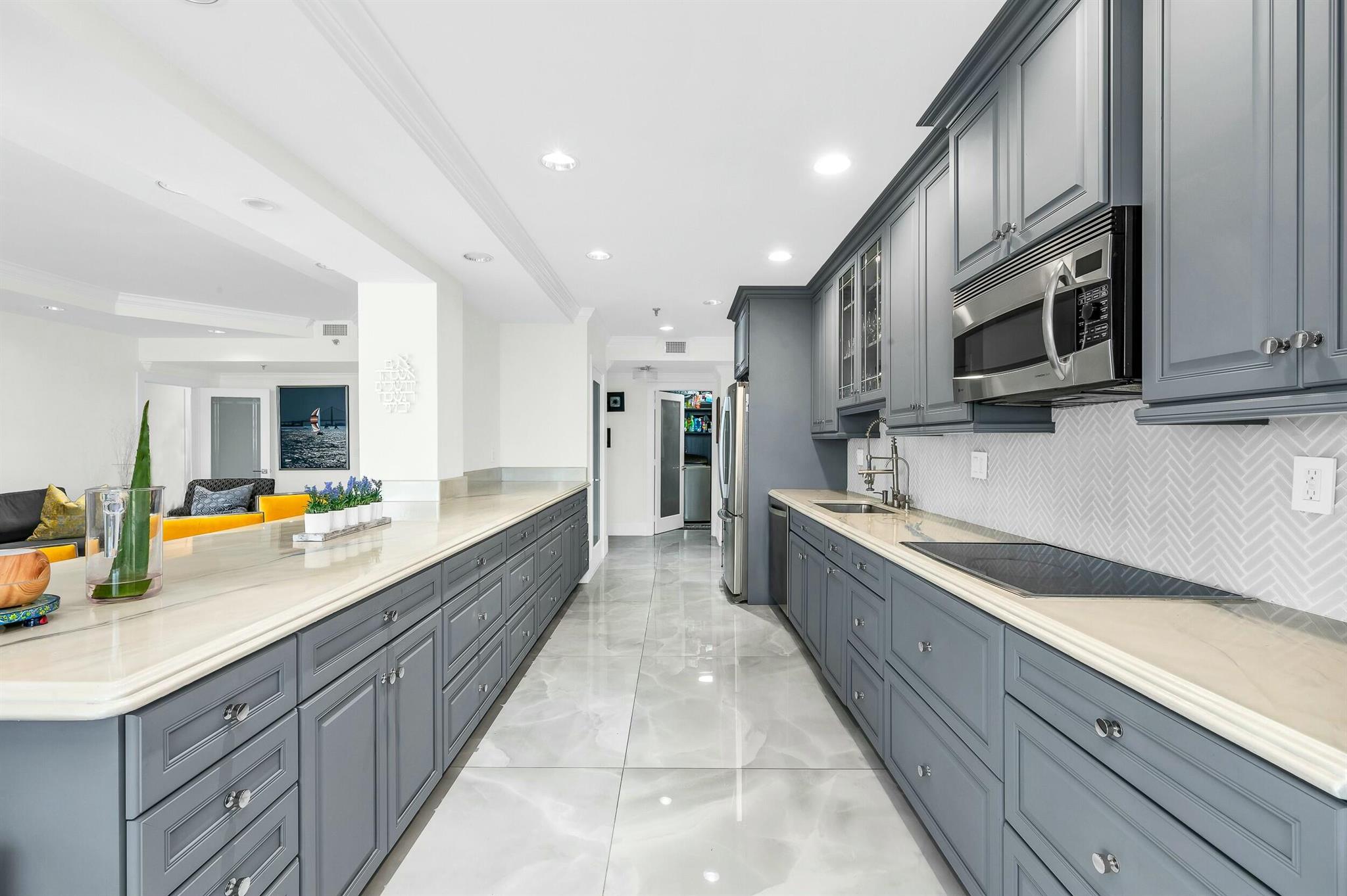 HILLSBORO OCEAN CLUB COND - Residential