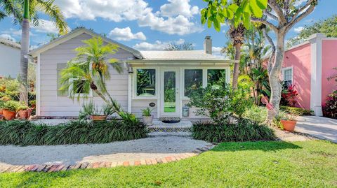 42 Palm Square Delray Beach FL 33483
