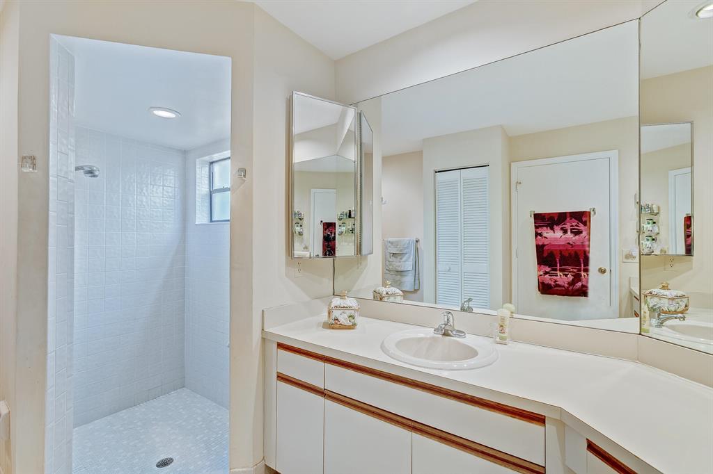 WOODLAND ESTATES - Residential