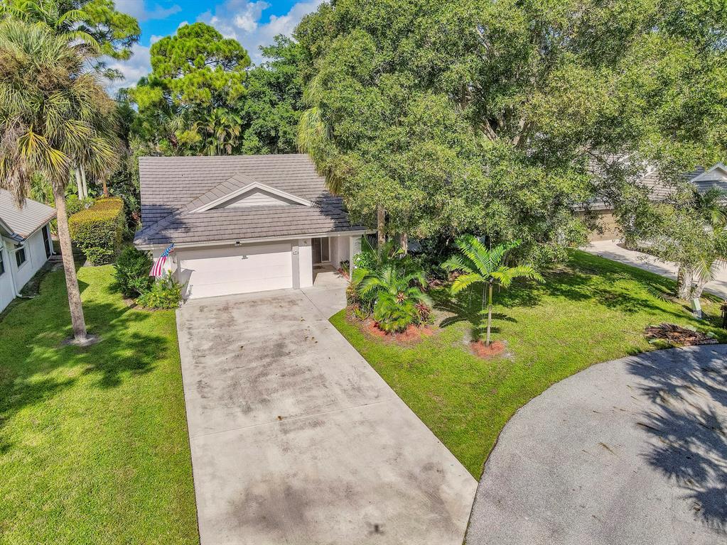 WOODLAND ESTATES - Residential