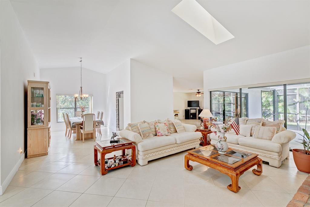 WOODLAND ESTATES - Residential