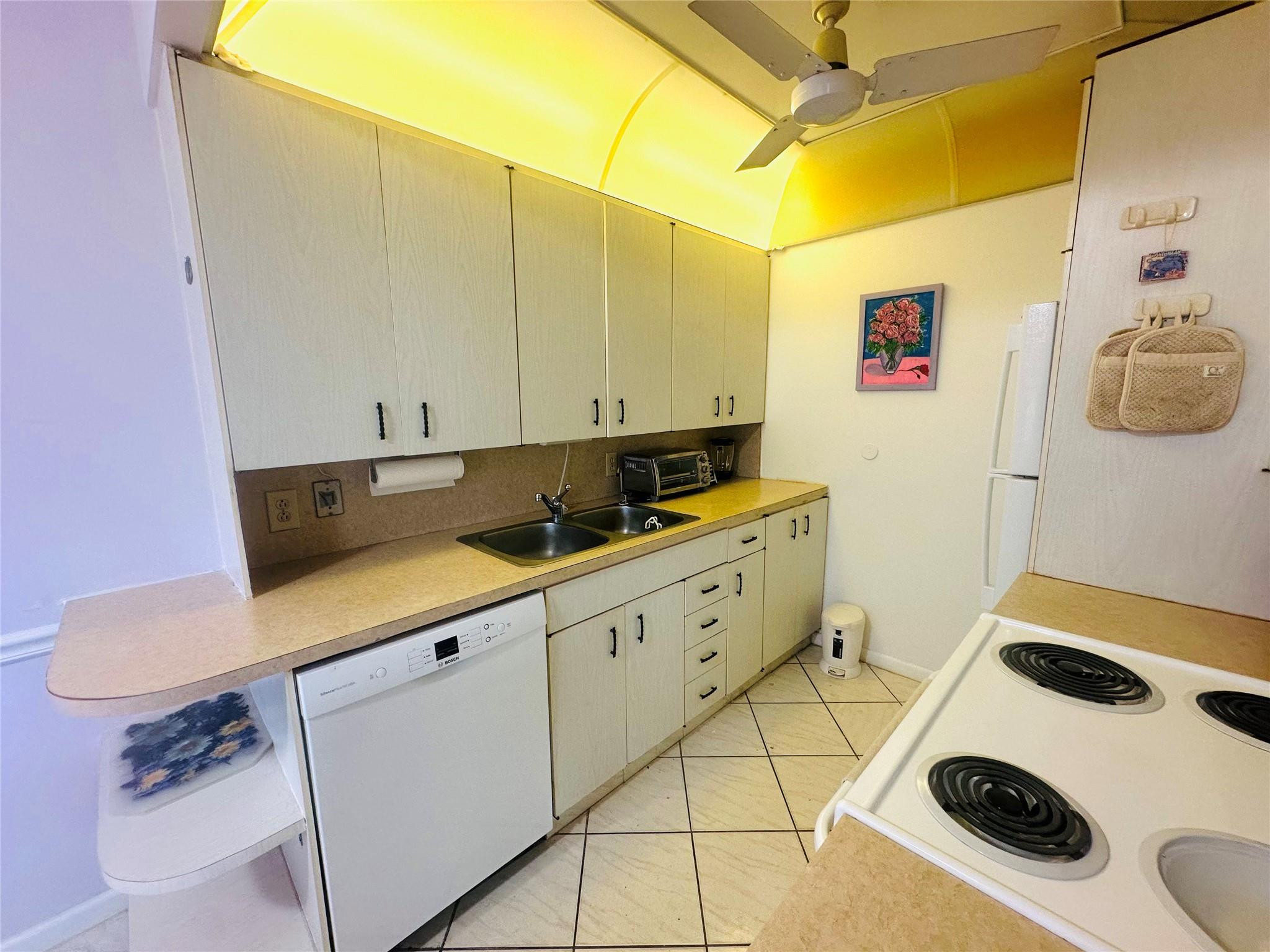 Century Village East - Residential