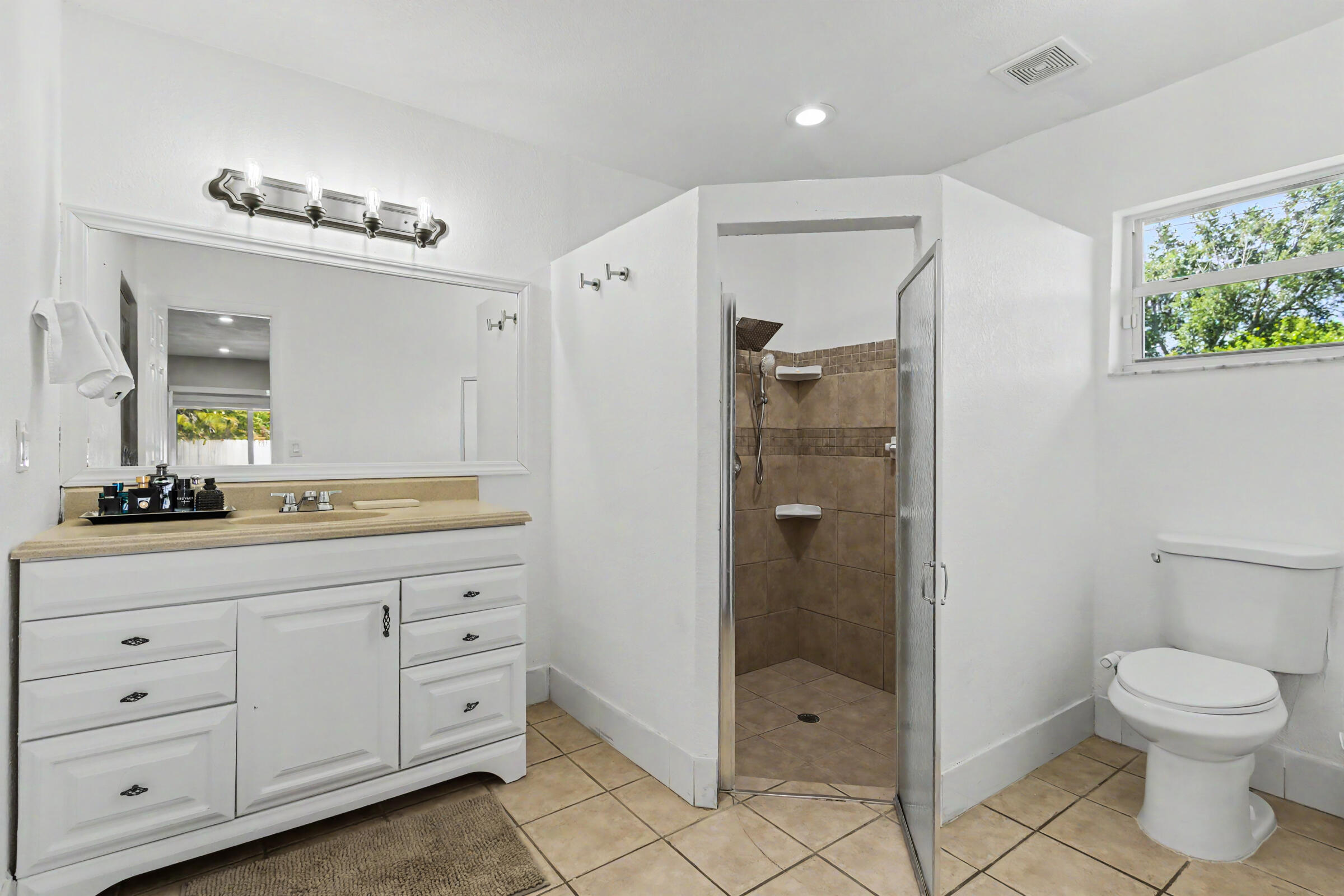 BONAVENTURE LAKES ADD 2 - Residential
