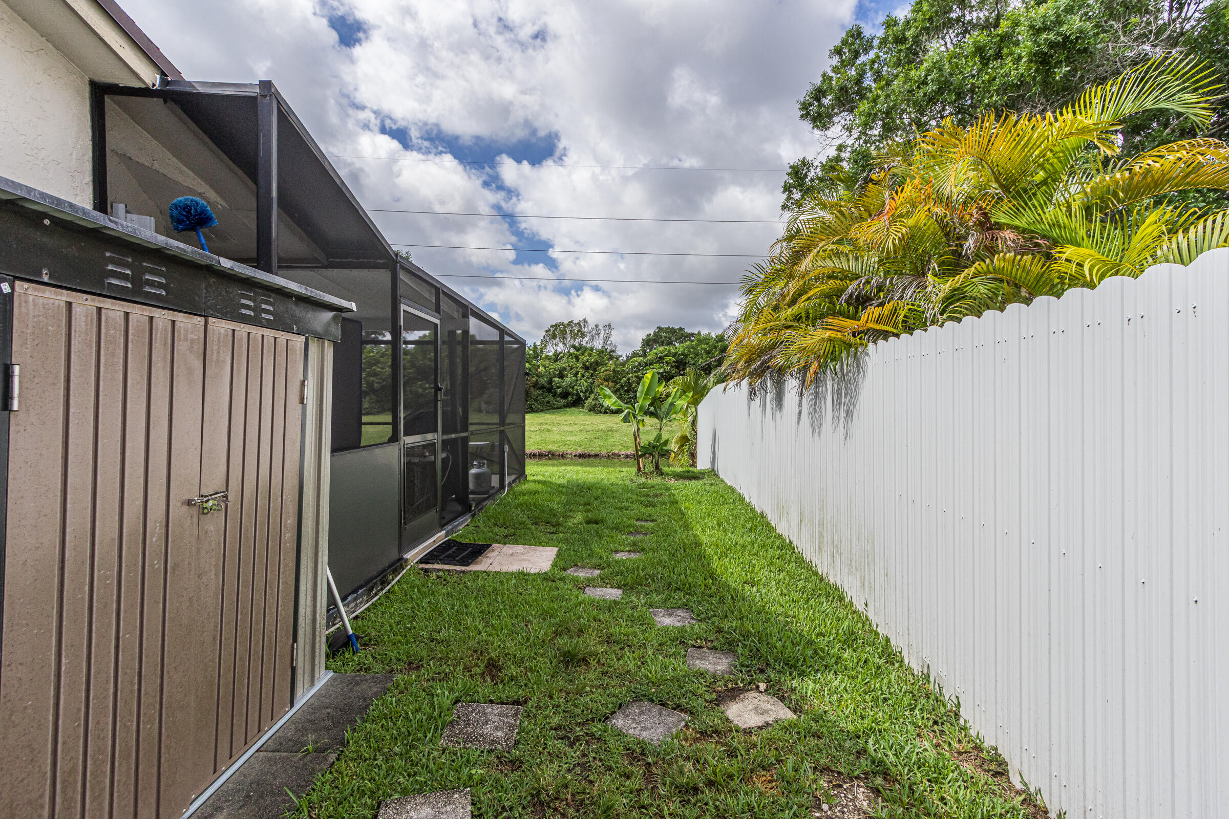 BONAVENTURE LAKES ADD 2 - Residential