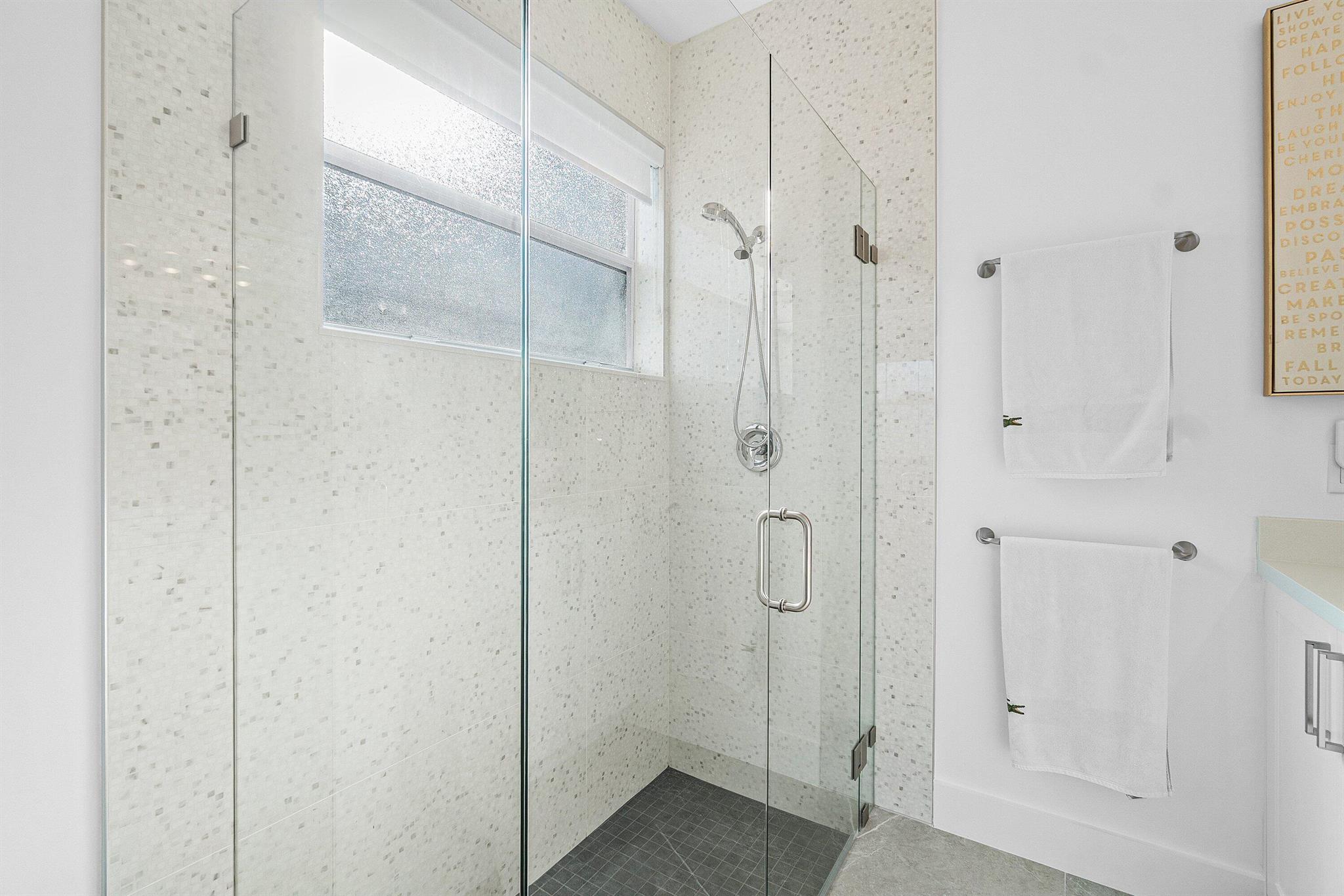 MAJESTIC ISLES - Residential