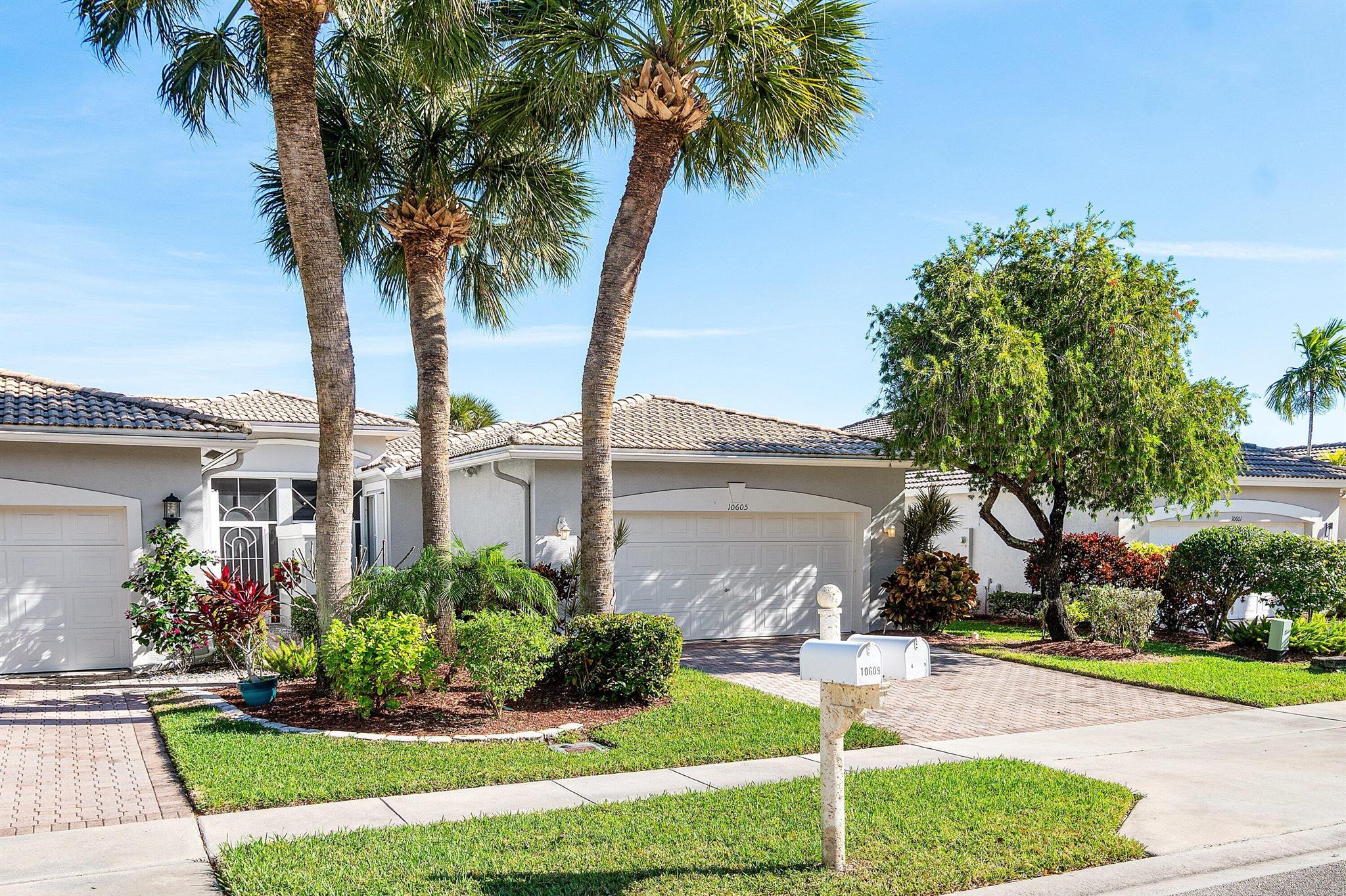 MAJESTIC ISLES - Residential