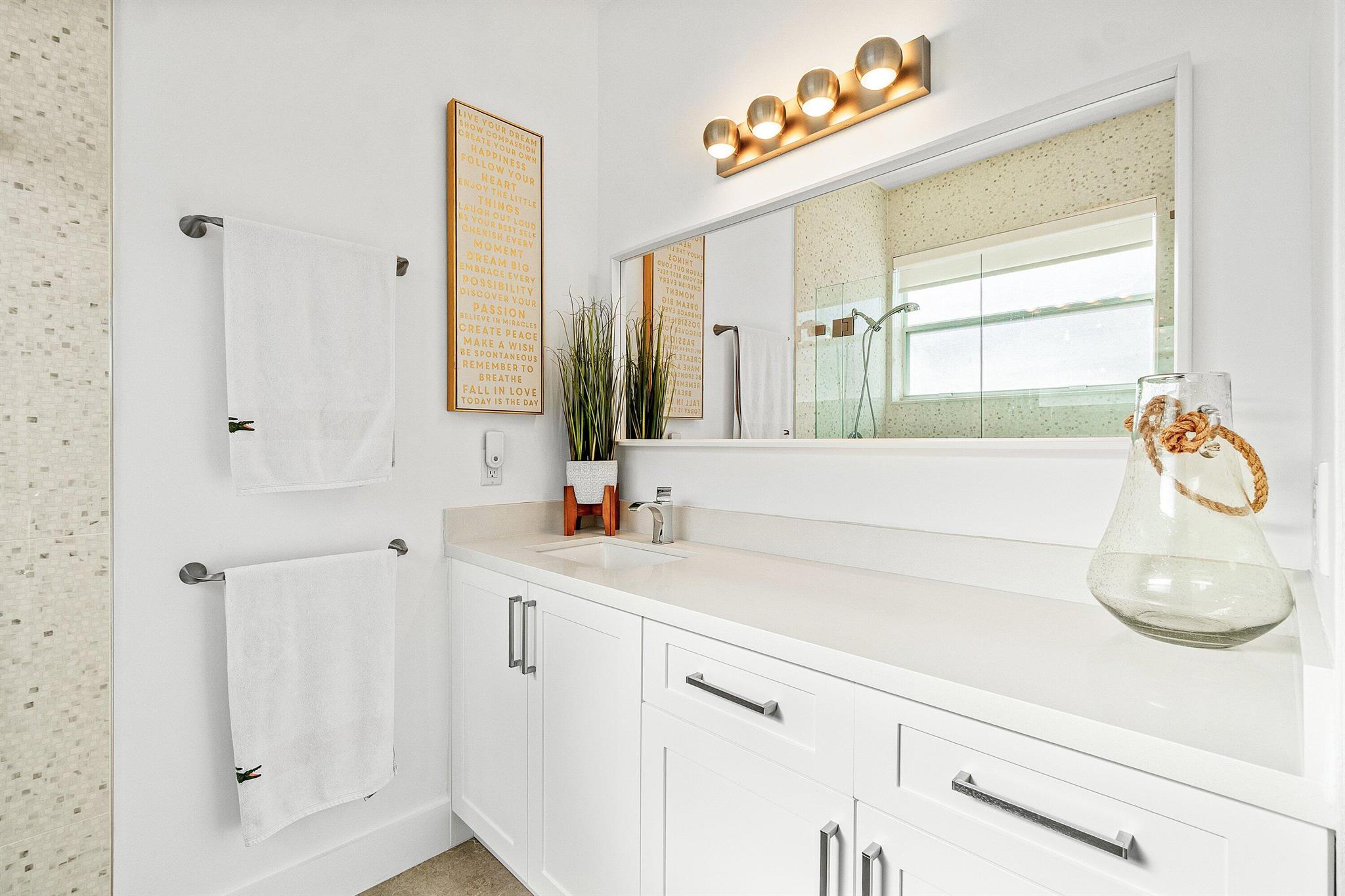 MAJESTIC ISLES - Residential