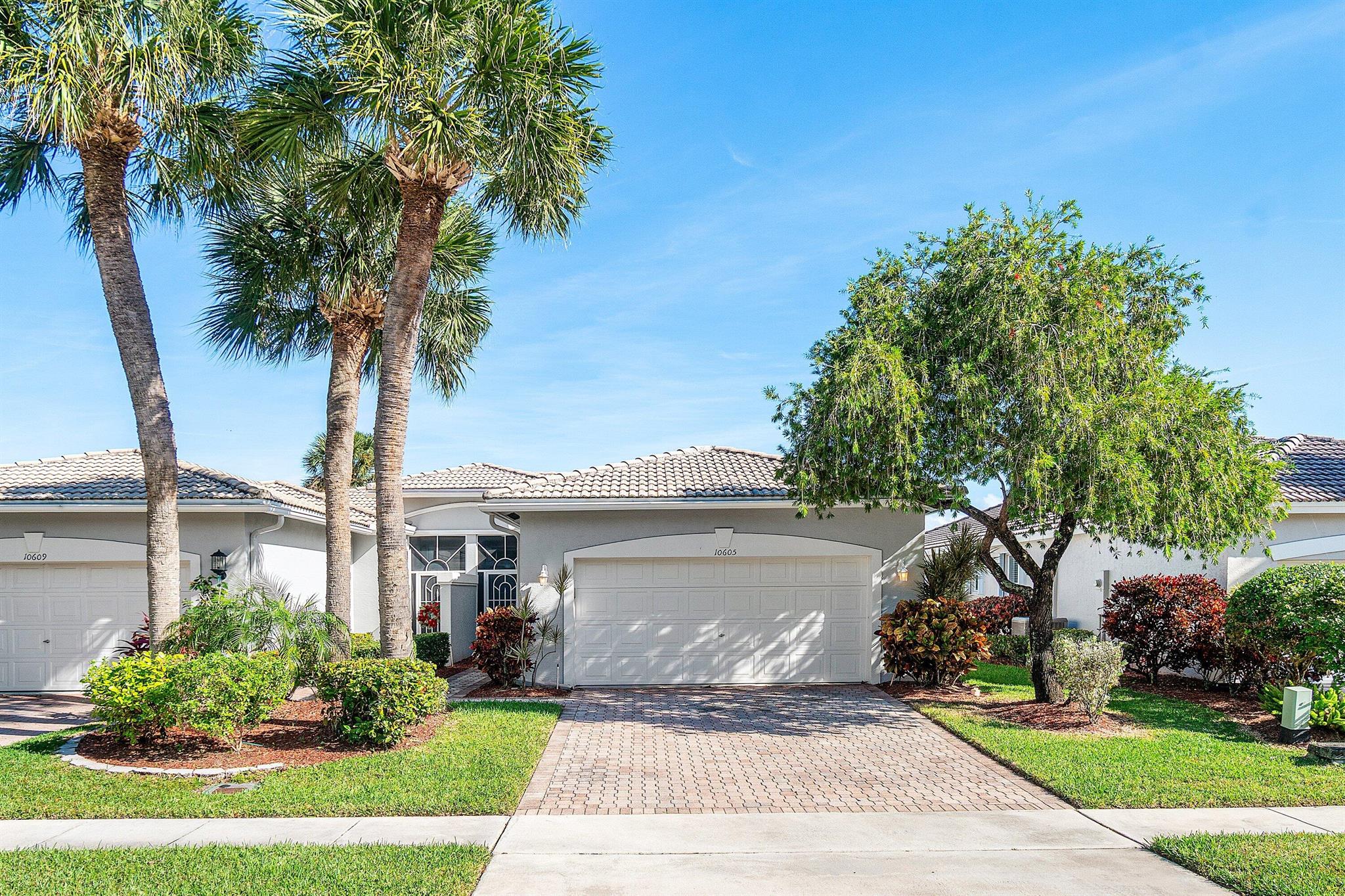 MAJESTIC ISLES - Residential