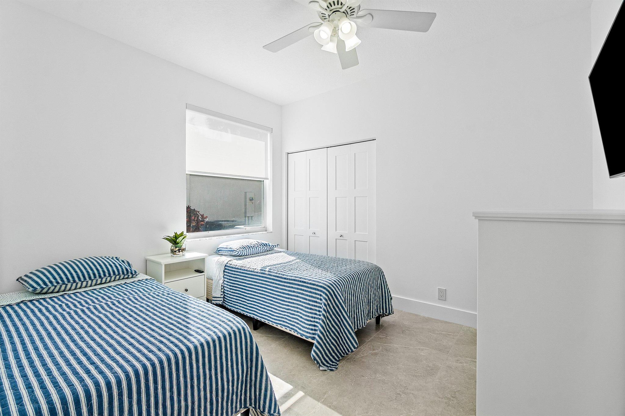 MAJESTIC ISLES - Residential