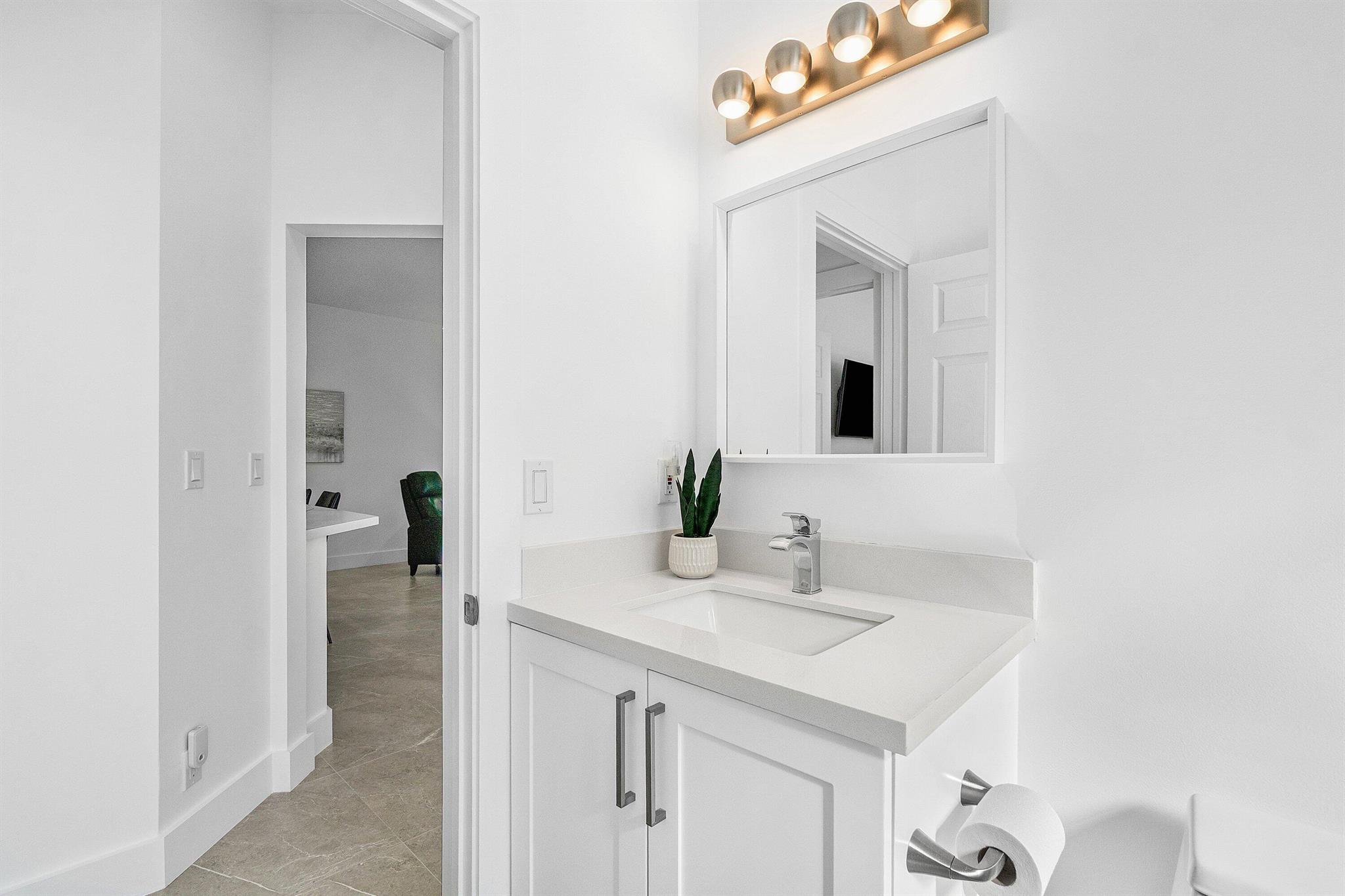 MAJESTIC ISLES - Residential