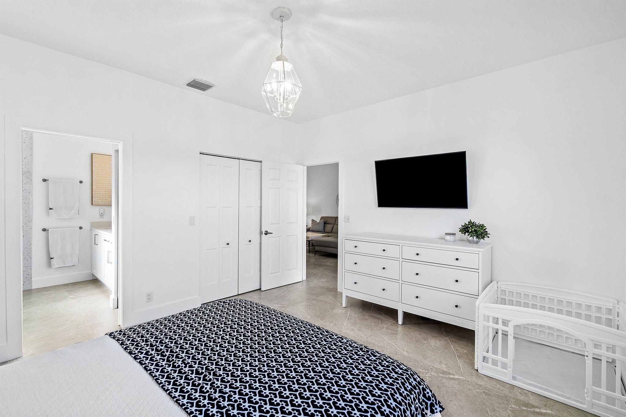 MAJESTIC ISLES - Residential