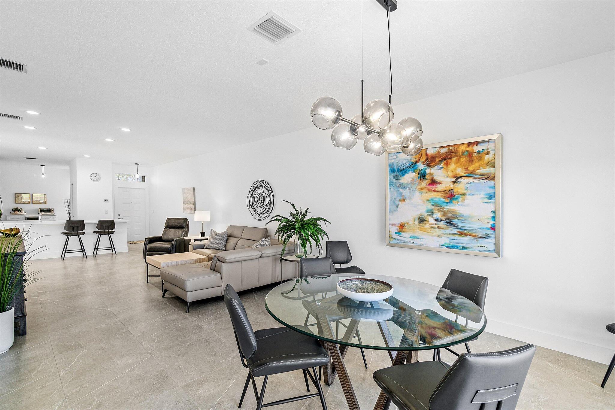 MAJESTIC ISLES - Residential