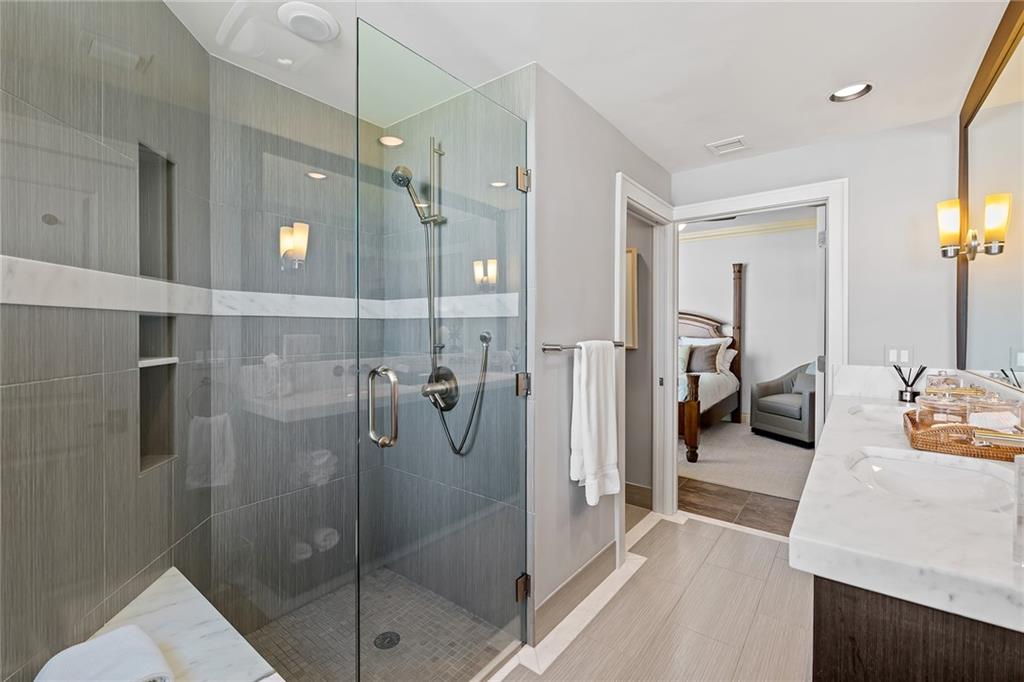 Harbourage Place - Residential