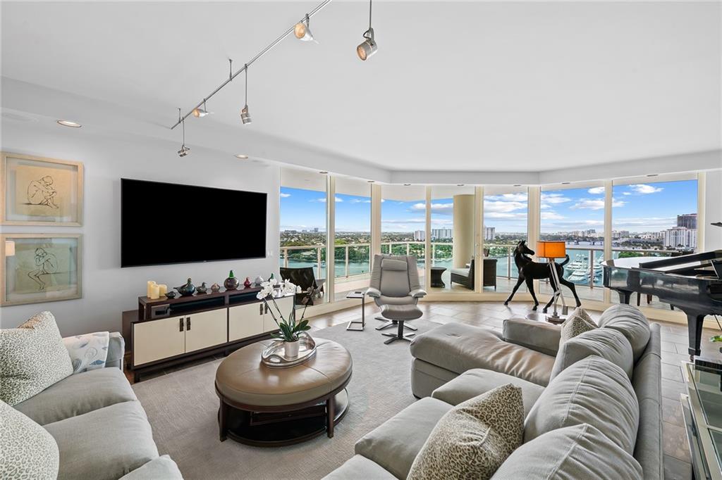 Harbourage Place - Residential