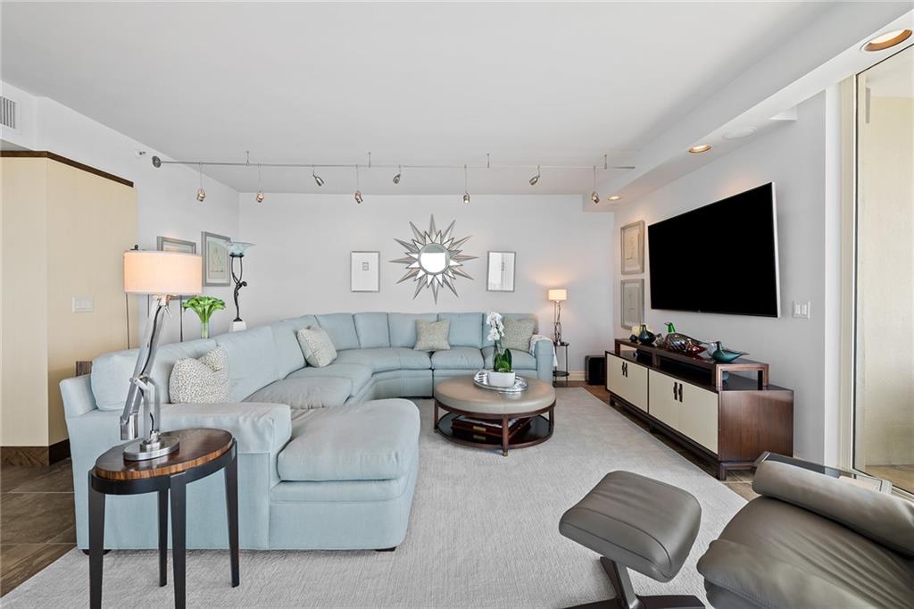 Harbourage Place - Residential