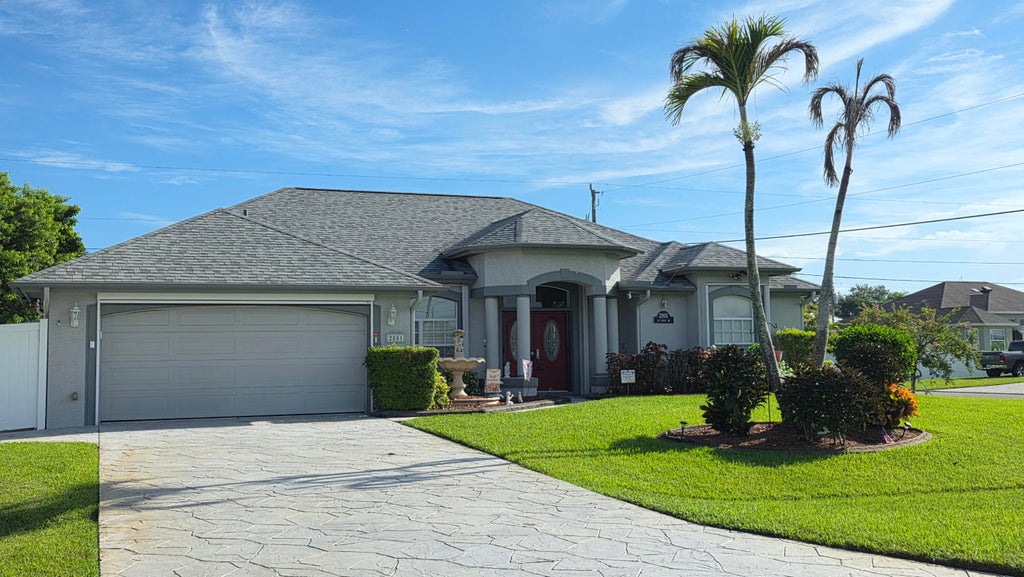 Photo of 2801 SE Eagle Drive, Port Saint Lucie, FL 34984 (MLS # B26079259)