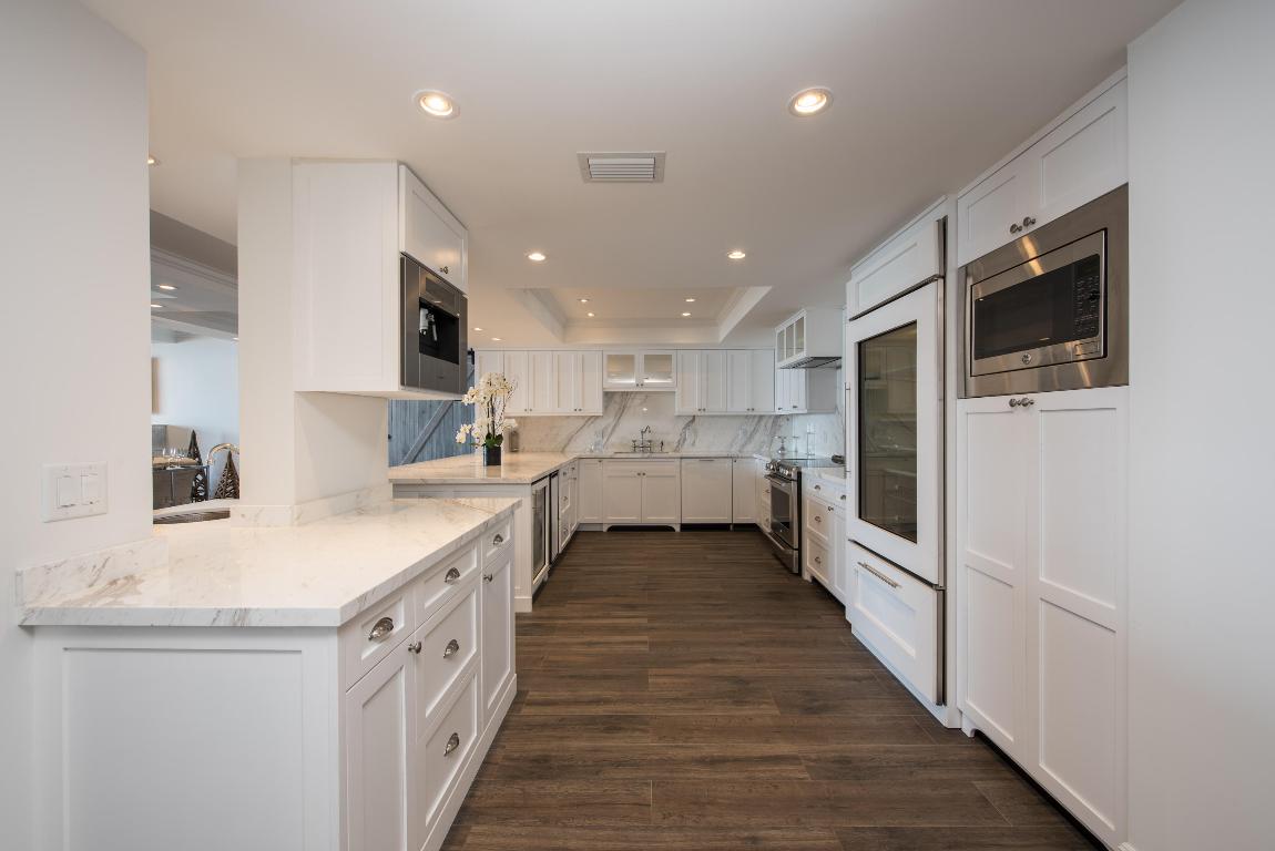 TWO THOUSAND CONDO - Residential