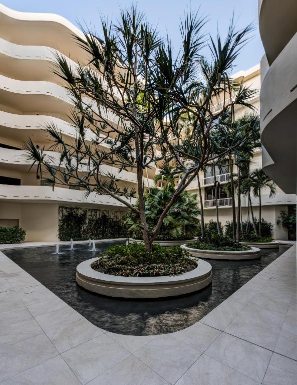 TWO THOUSAND CONDO - Residential