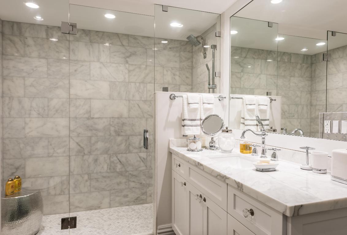 TWO THOUSAND CONDO - Residential