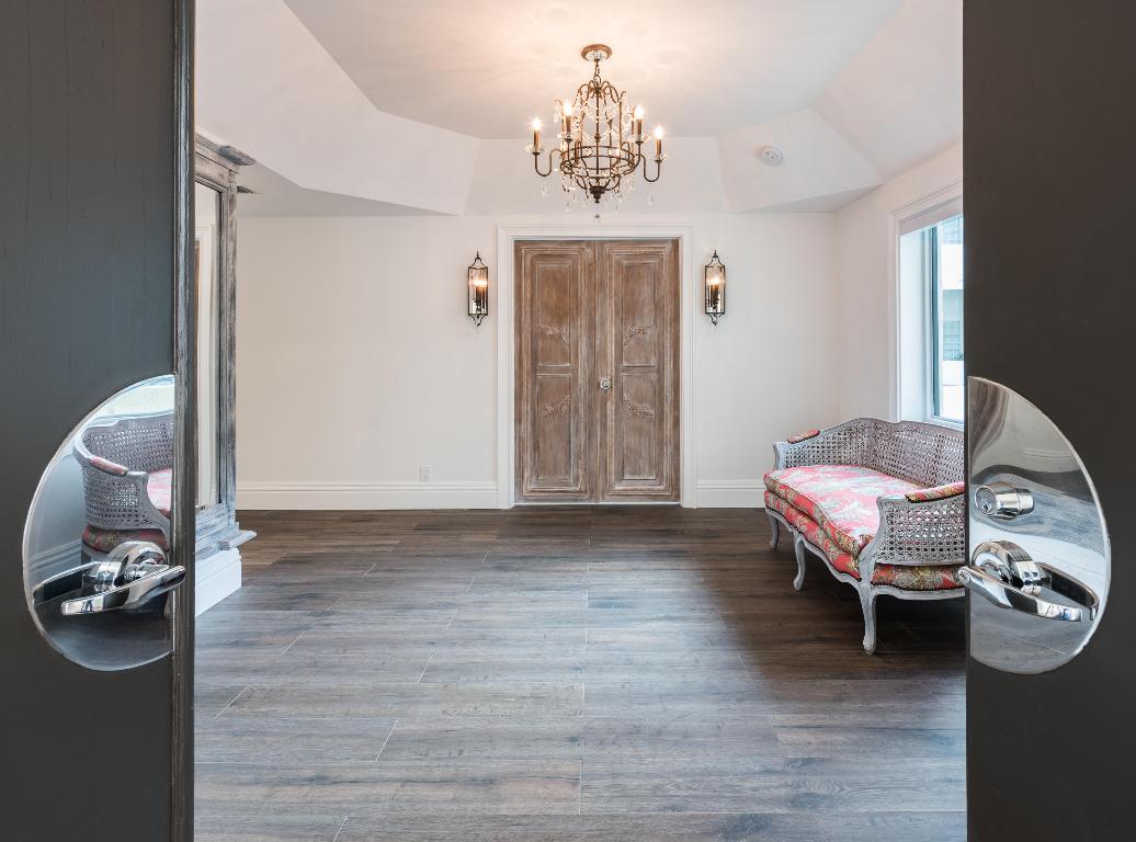 TWO THOUSAND CONDO - Residential