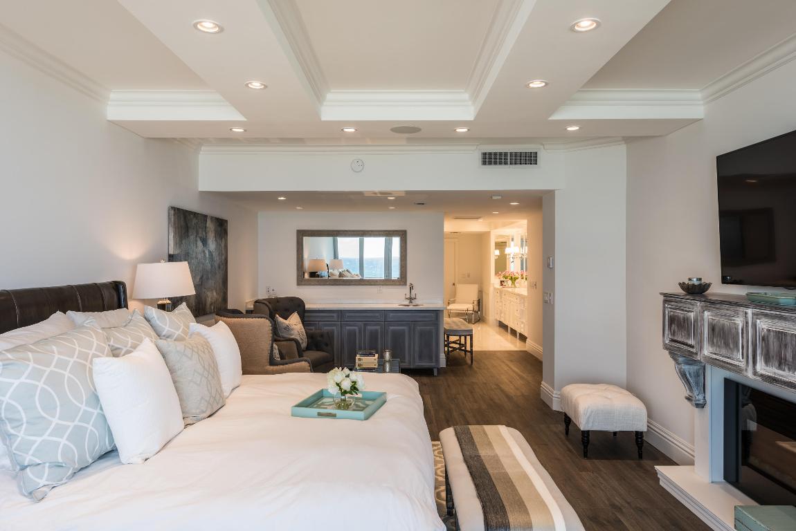 TWO THOUSAND CONDO - Residential