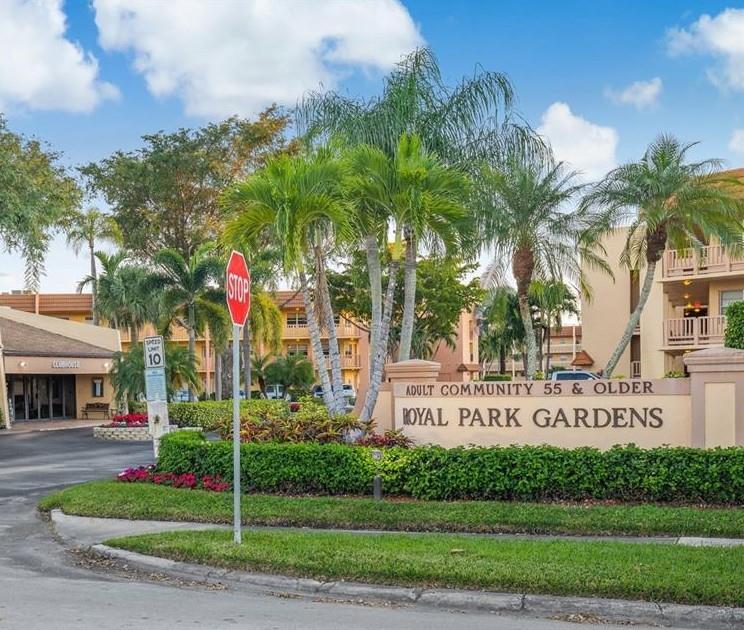 Royal Park Gardens - Residential