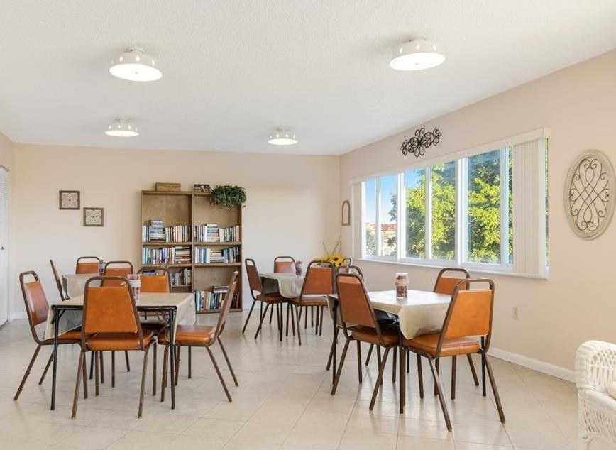 Royal Park Gardens - Residential