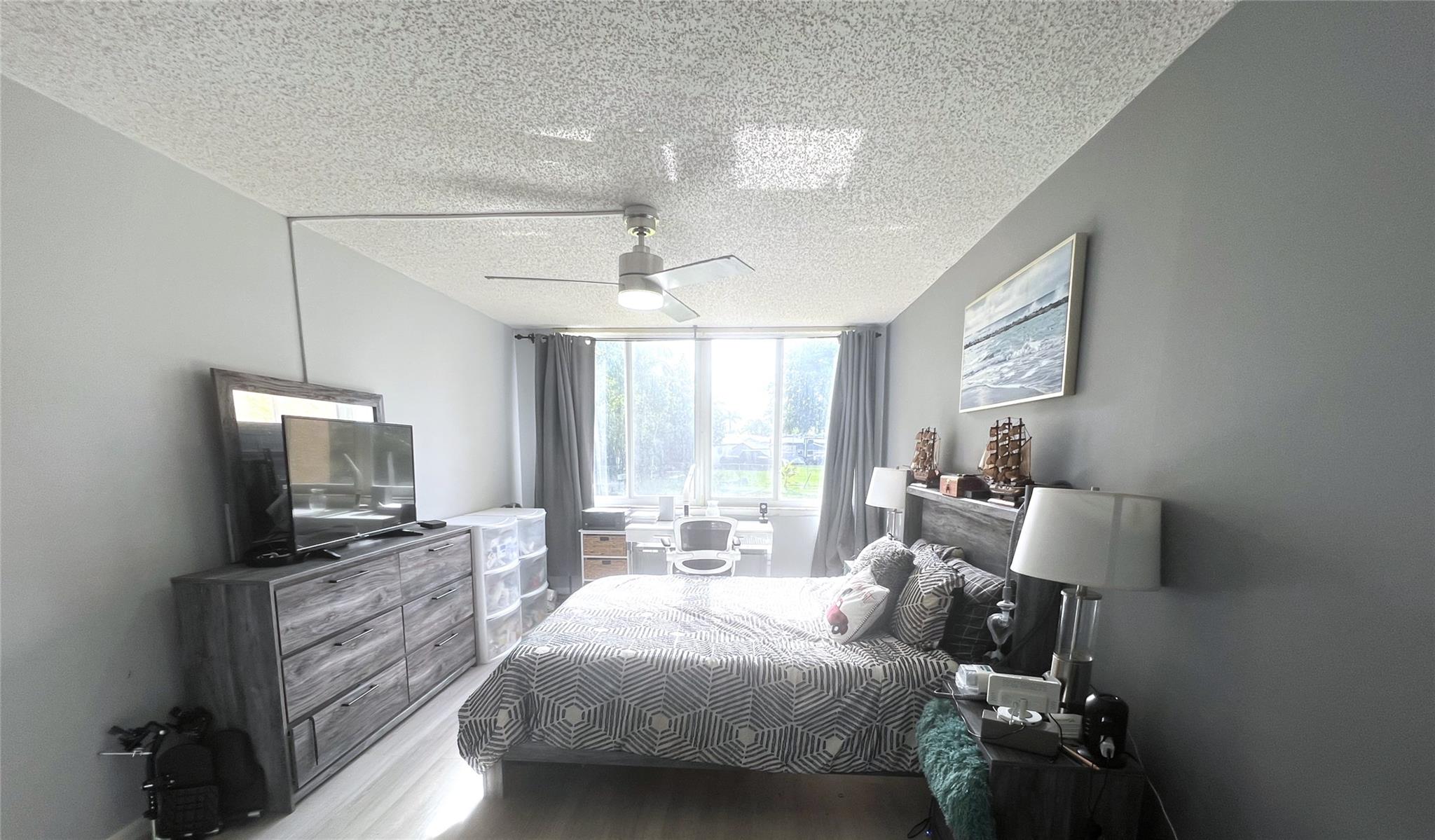 Royal Park Gardens - Residential