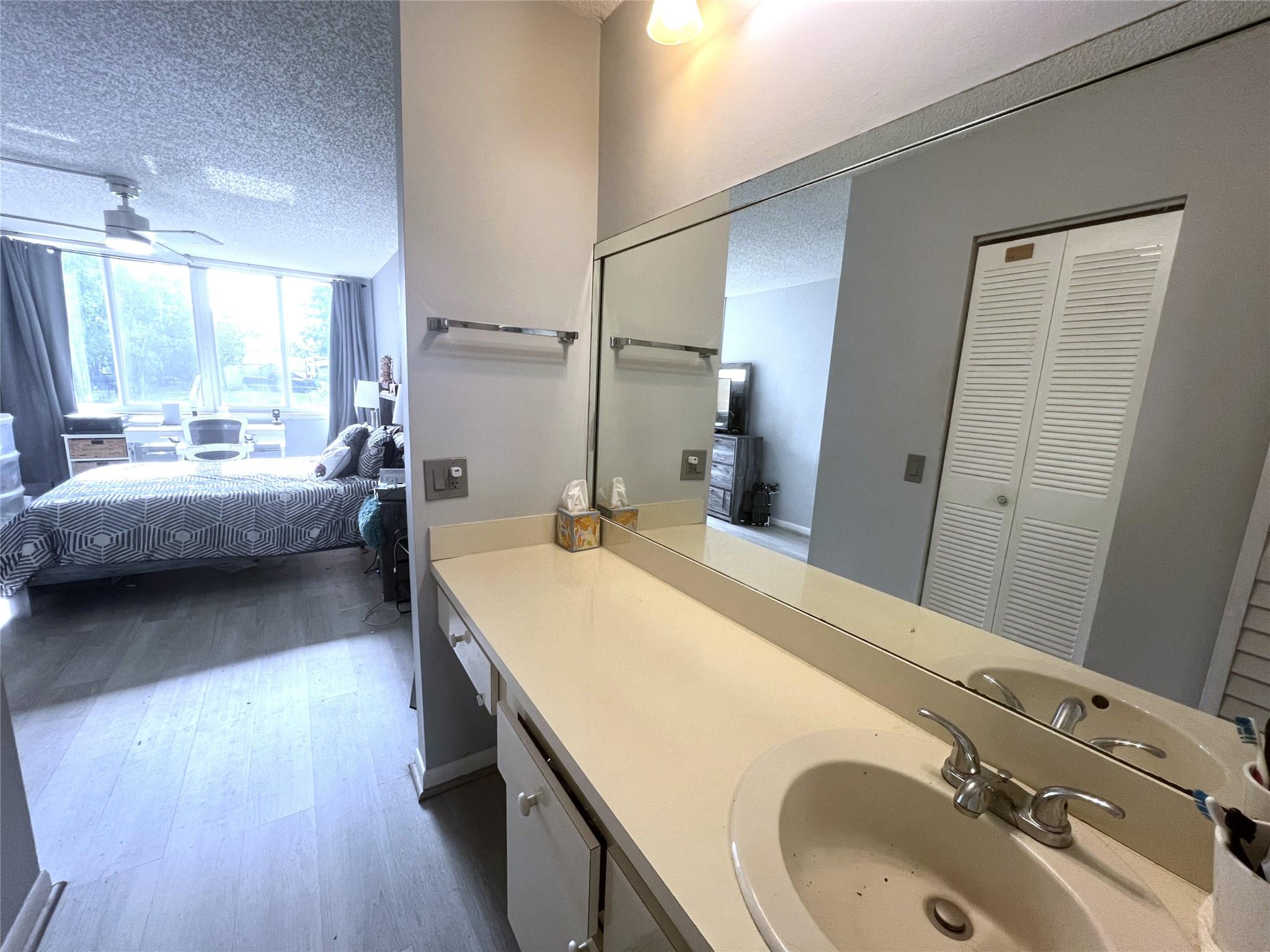 Royal Park Gardens - Residential