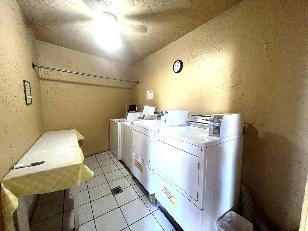 Royal Park Gardens - Residential