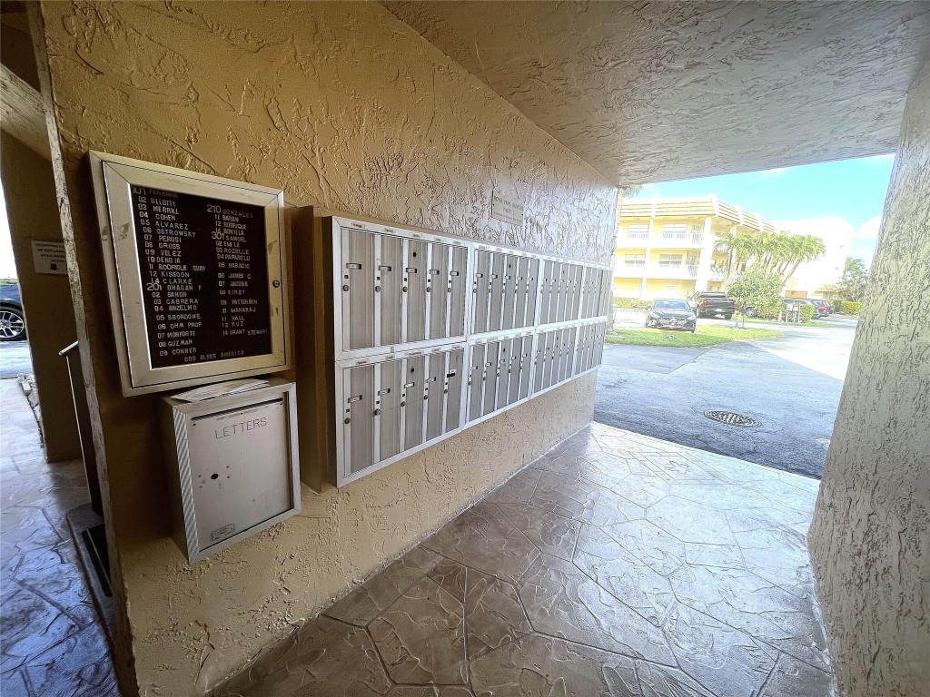 Royal Park Gardens - Residential