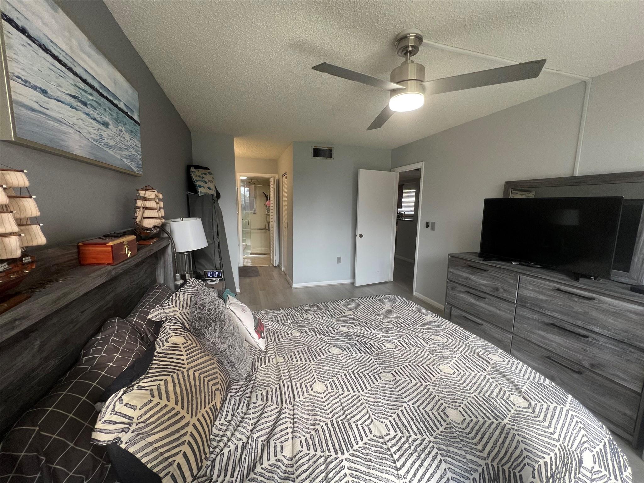 Royal Park Gardens - Residential