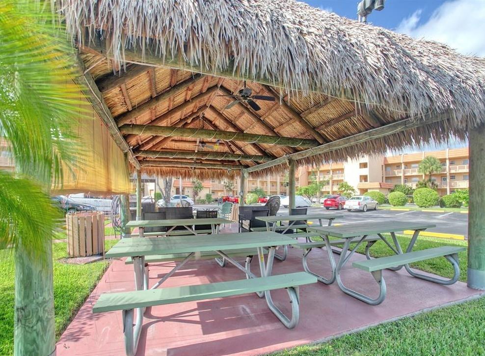 Royal Park Gardens - Residential