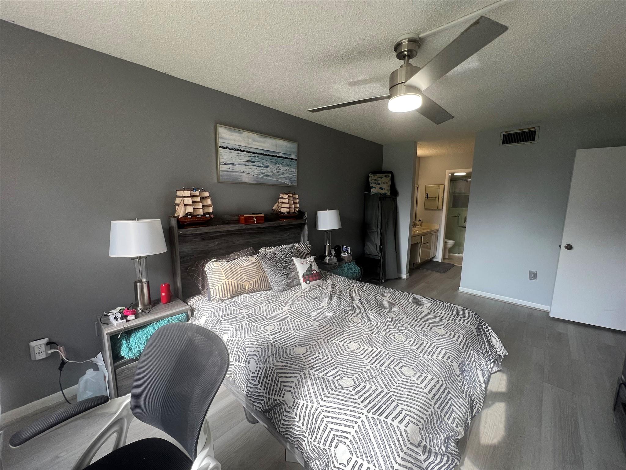 Royal Park Gardens - Residential