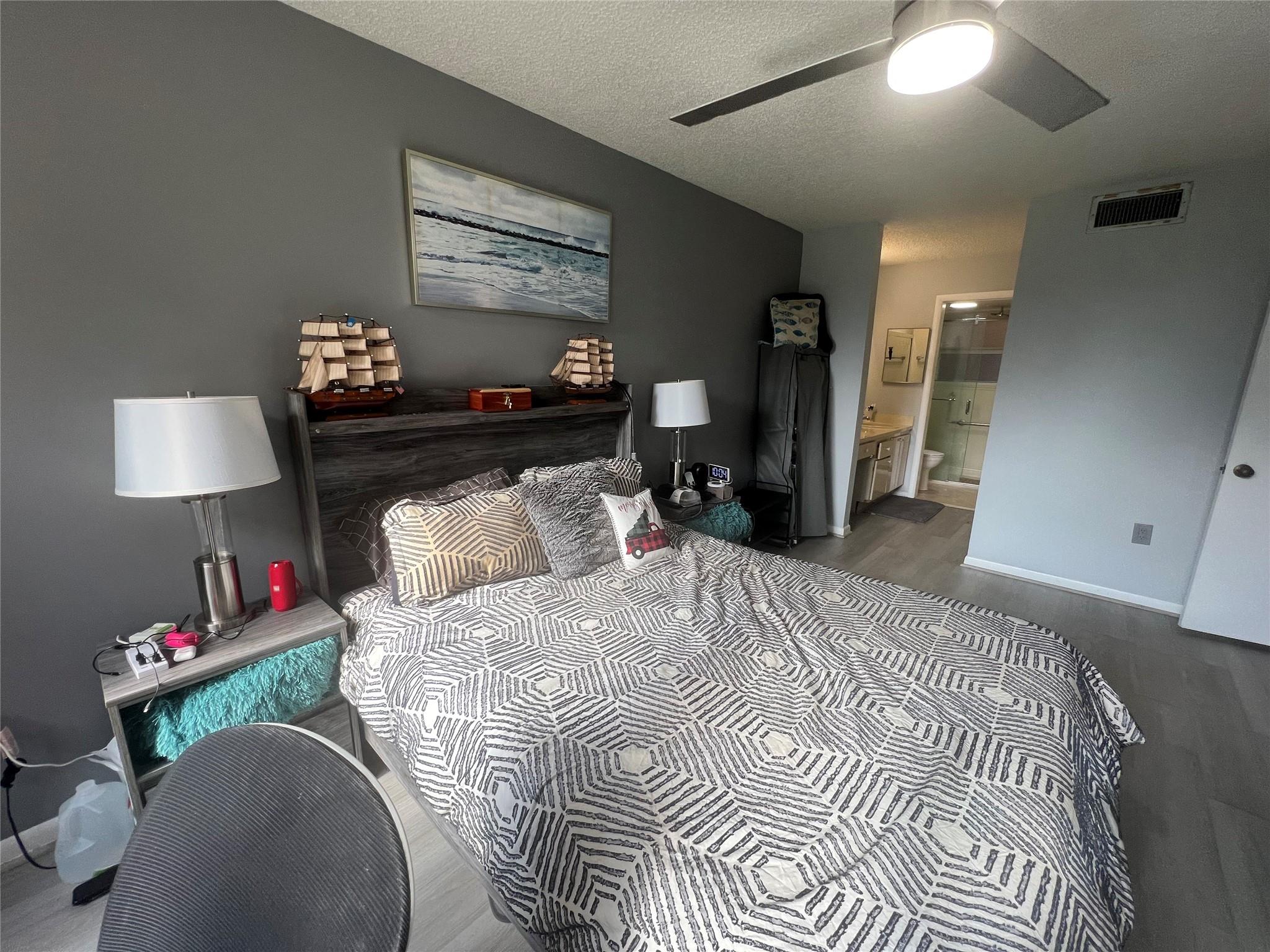 Royal Park Gardens - Residential